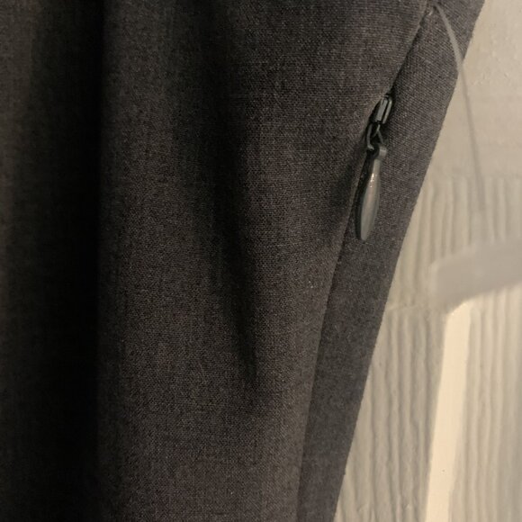 Grey sleevless dress - Picture 4 of 5